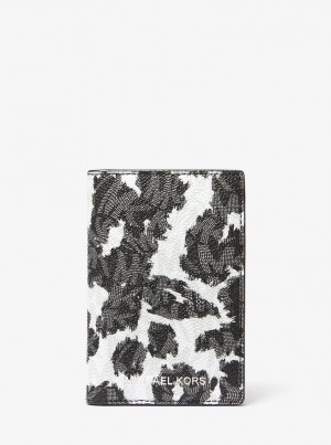 Porta Tarjetas Michael Kors Hudson Leopard Logo Bi-Fold Card Case Hombre Negras Gris | 8310-YKNVL