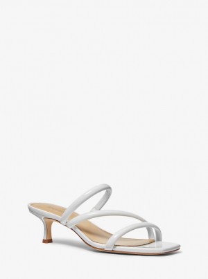 Sandalias Michael Kors Celia Patent Kitten Sandal Mujer Blancas | 1528-ZETSM