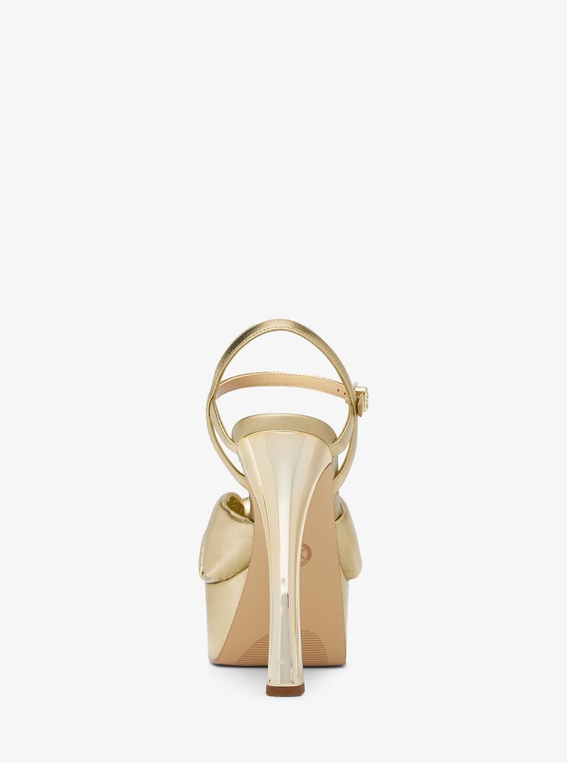 Sandalias Michael Kors Elena Metallic Leather Platform Sandal Mujer Doradas | 9726-FXICQ